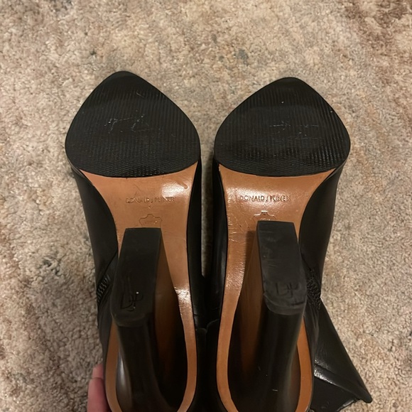 Donald J Pliner Vaughn Black Ankle Boots - Picture 9 of 12